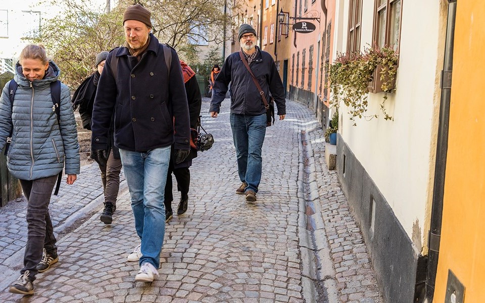 En grupp besökare på stadsvandring i Gamla stan. Foto: Mattias Ek.